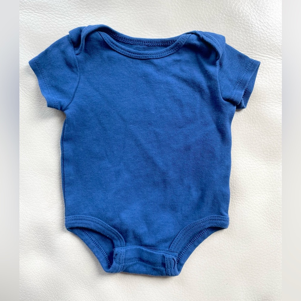 10/$20💥Unisex Rococo Ultramarine Blue Bodysuit Onesie, Easy Snaps, Short Sleeves